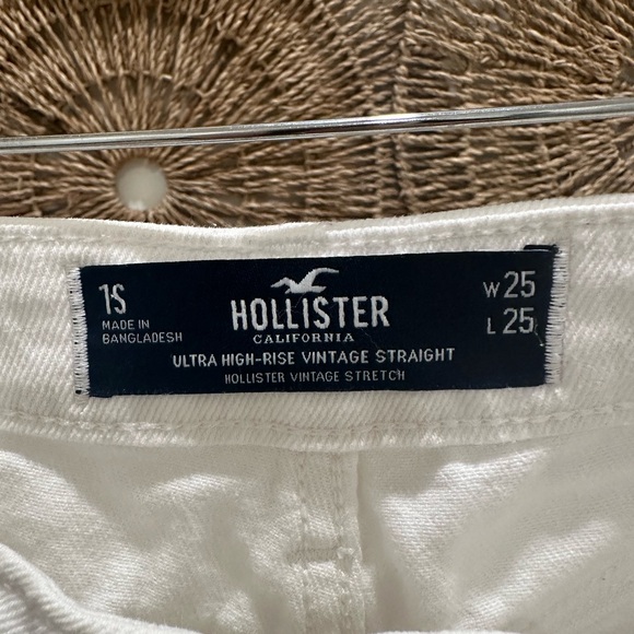 Hollister high-rise vintage straight leg white jeans - Picture 3 of 3